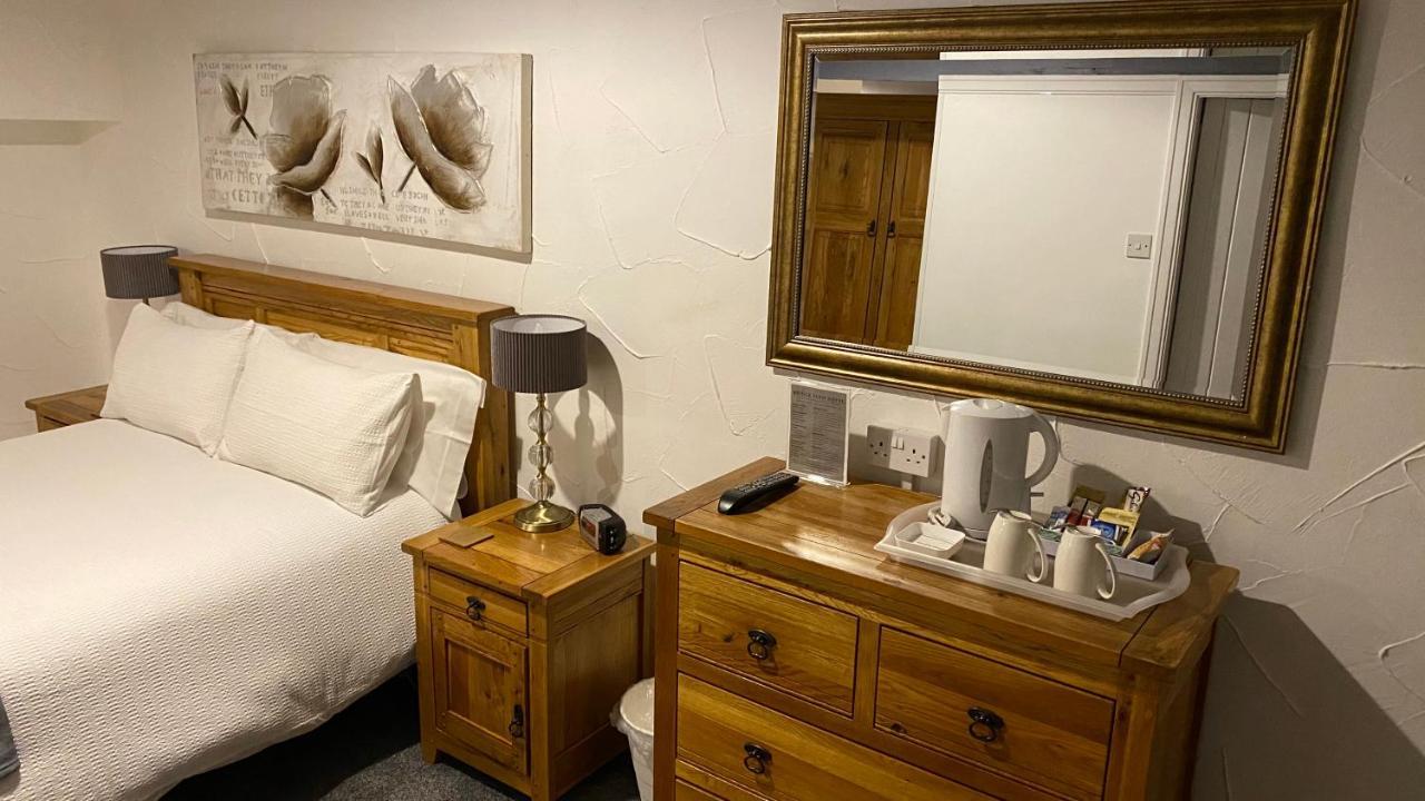 Bridge Farm Hotel 리즈 외부 사진