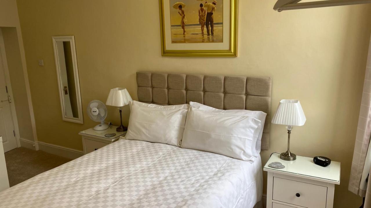 Bridge Farm Hotel 리즈 외부 사진