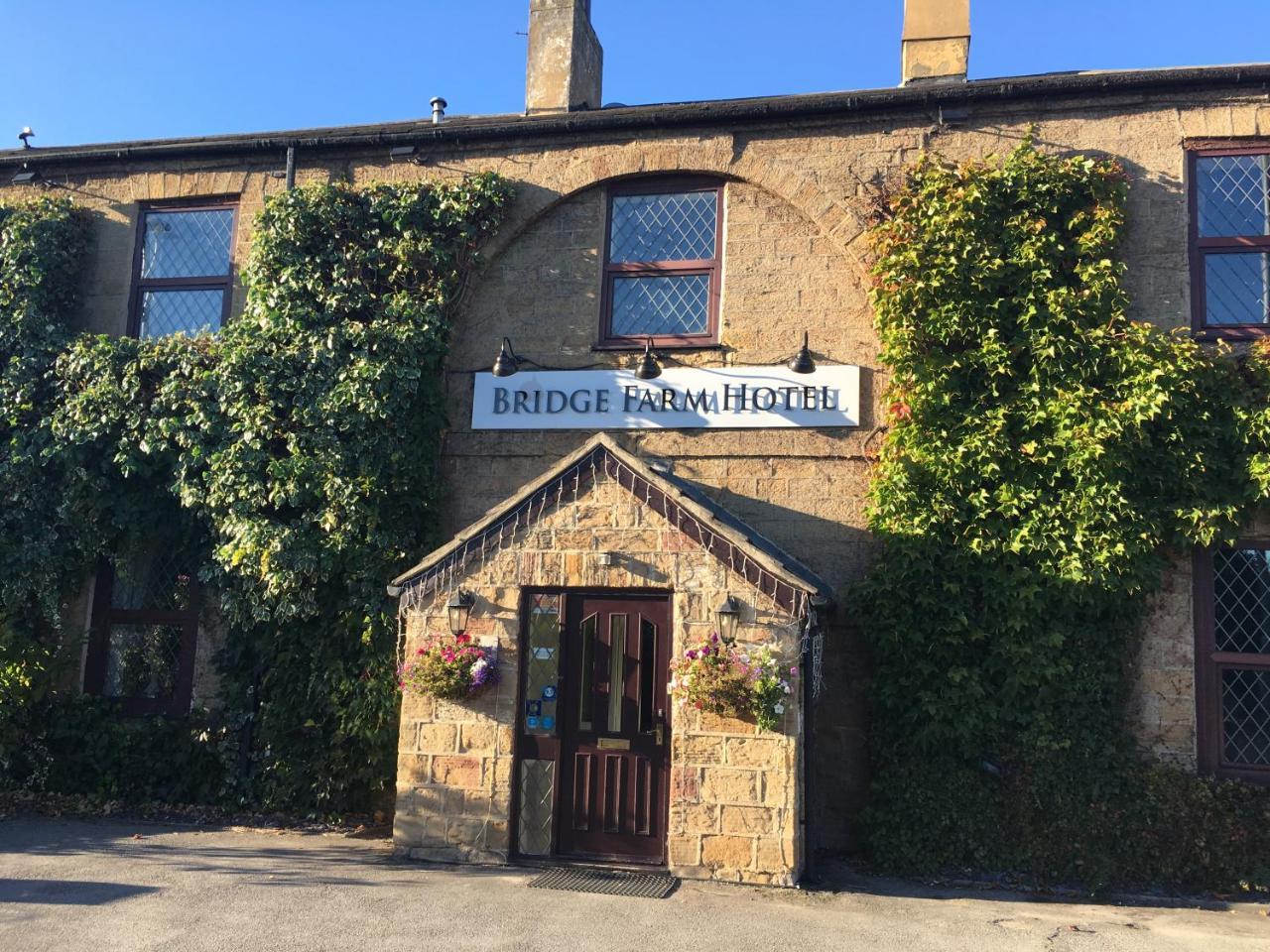 Bridge Farm Hotel 리즈 외부 사진