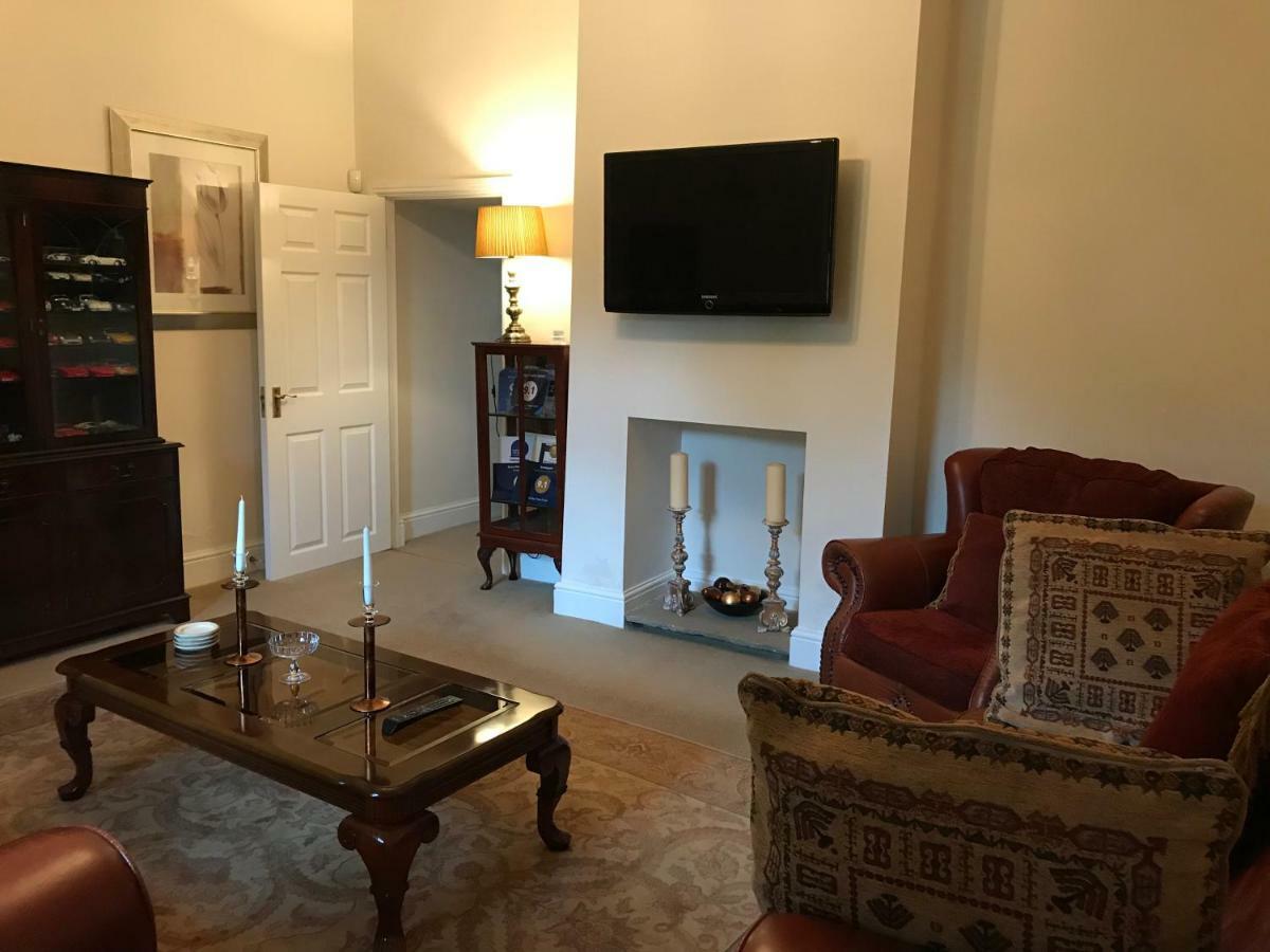 Bridge Farm Hotel 리즈 외부 사진