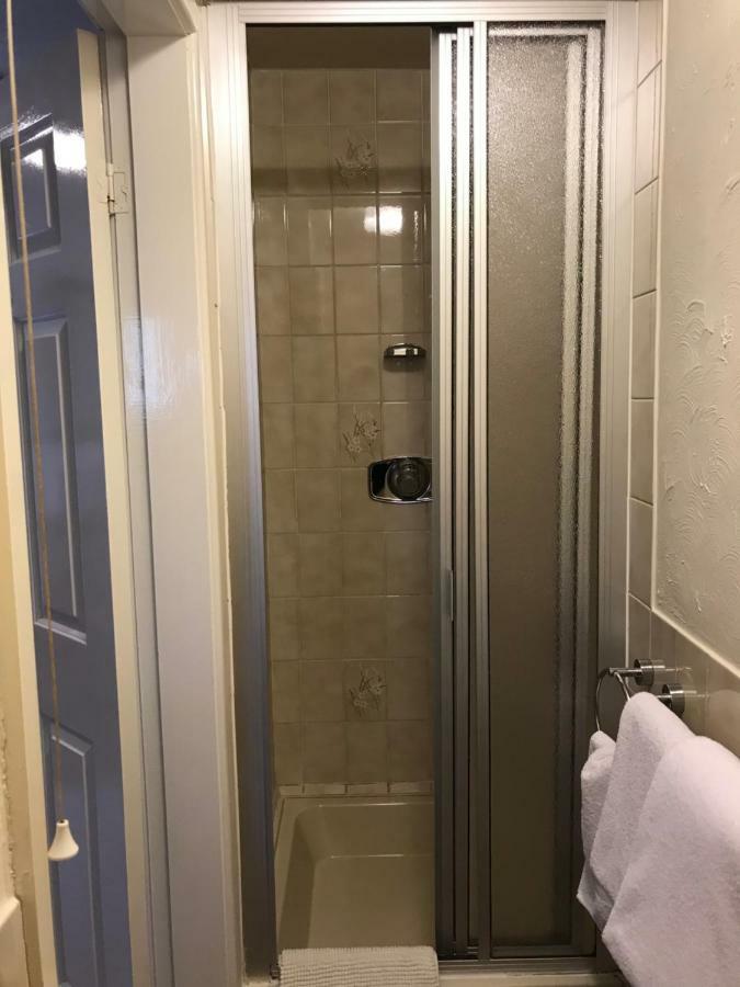 Bridge Farm Hotel 리즈 외부 사진